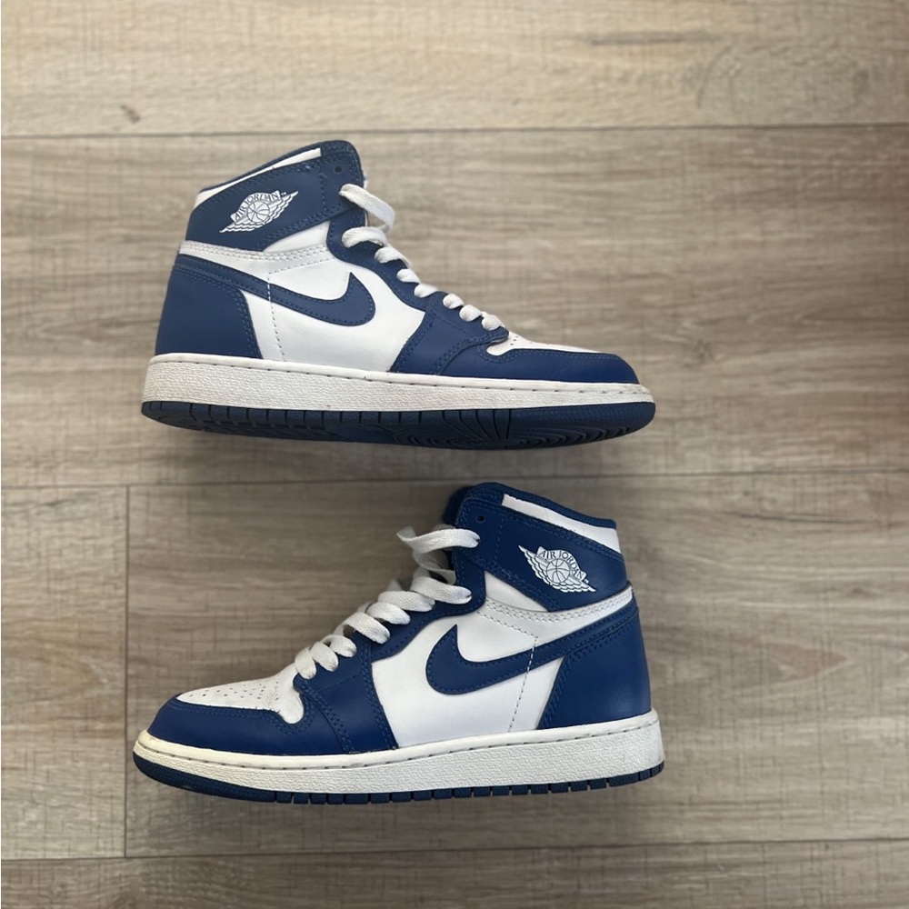 Air Jordan 1